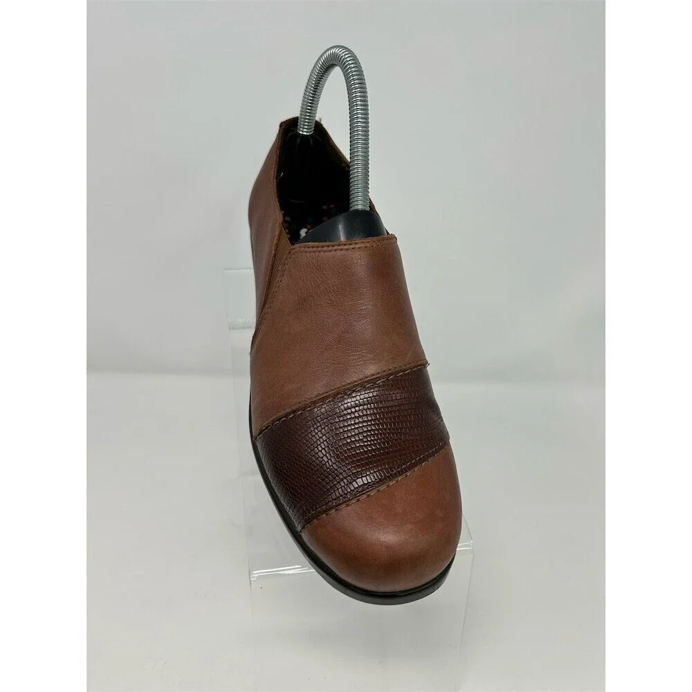 SAS Nora Women's Slip-On Loafers Brown Comfort Shoes Textured Toe Band Size 7.5M